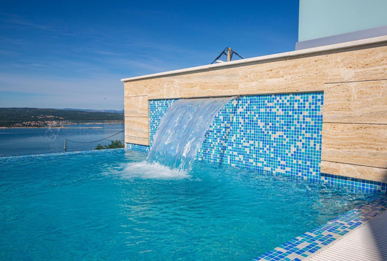Villa Marassi With Heated Pool, Hot Tub And Sauna Криквеница Екстериор снимка