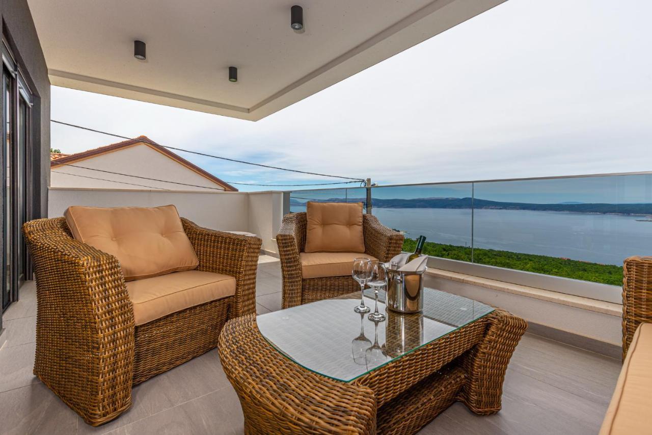 Villa Marassi With Heated Pool, Hot Tub And Sauna Криквеница Екстериор снимка