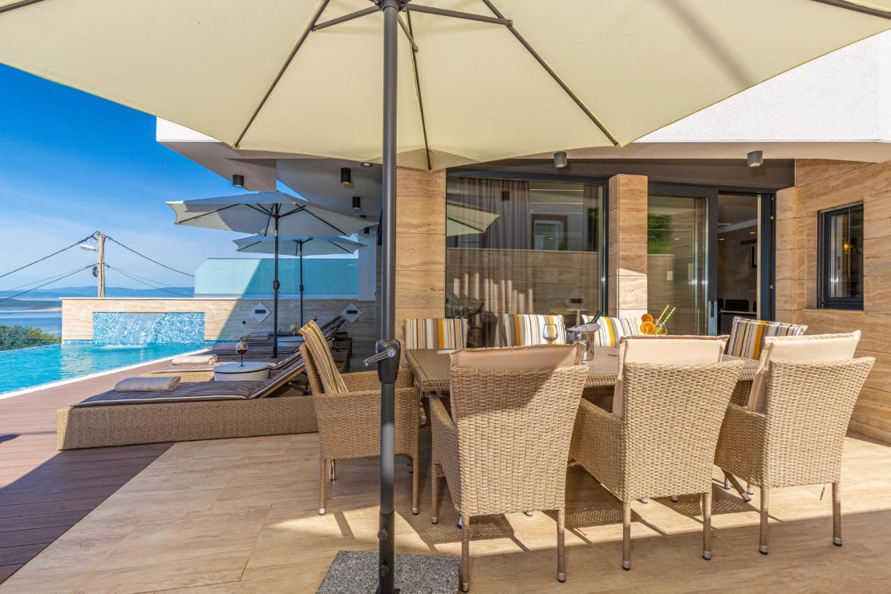 Villa Marassi With Heated Pool, Hot Tub And Sauna Криквеница Екстериор снимка