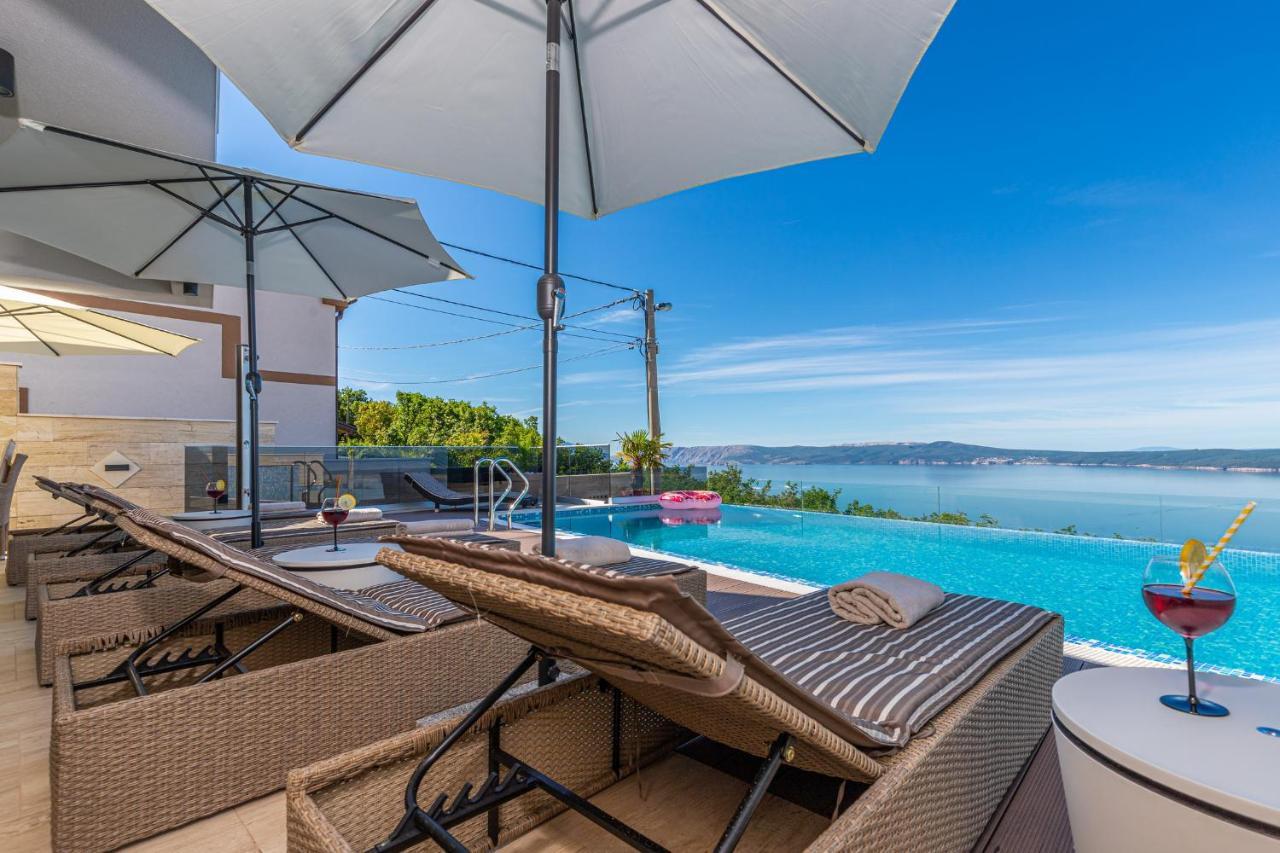 Villa Marassi With Heated Pool, Hot Tub And Sauna Криквеница Екстериор снимка